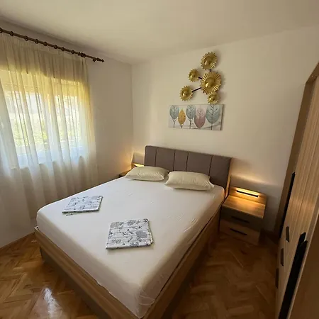 Апартаменты 4-bedroom Lux With Amazing Scenery *